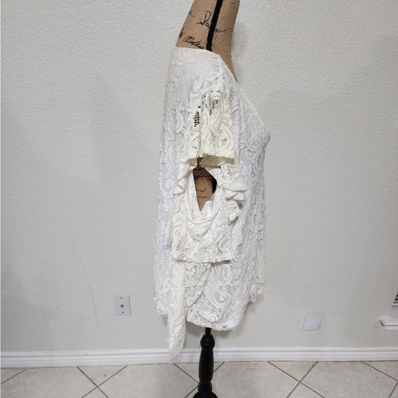 ASHLEY Stuart lace long sleeve cold shoulder shirt plus size 30/32 - Picture 3 of 5